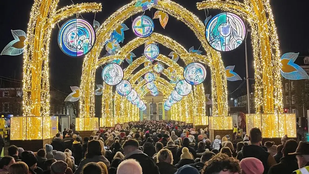 Spetacular light installation ‘The Northern Lights - Brigid 1500 Series’ launched Market Square in Dundalk